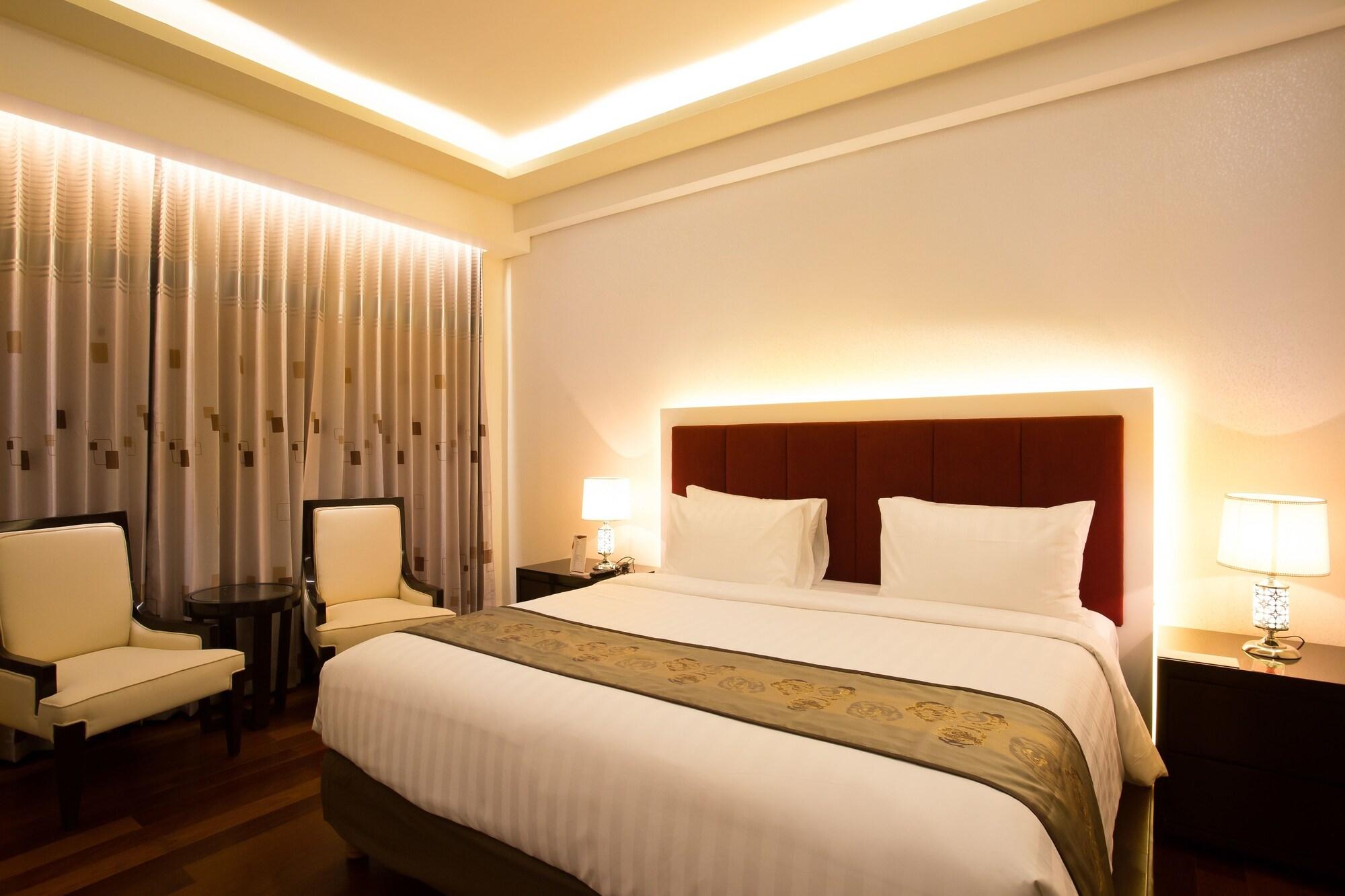 Golden Palace Hotel Lombok Mataram Eksteriør billede