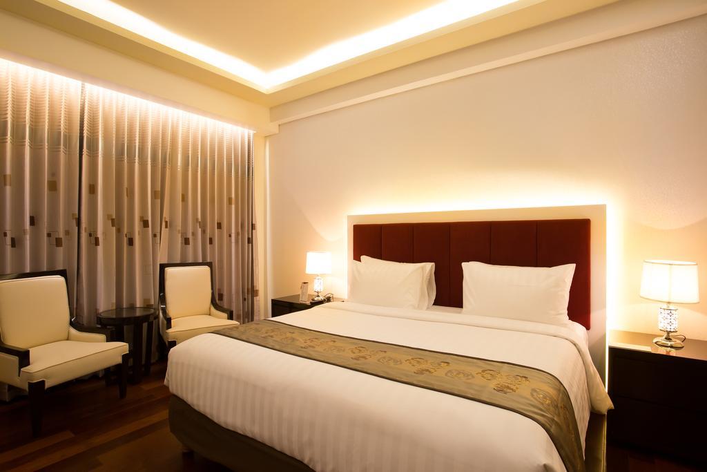 Golden Palace Hotel Lombok Mataram Værelse billede