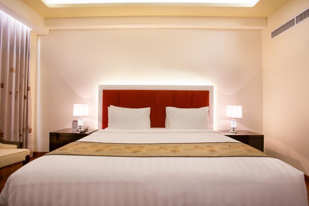 Golden Palace Hotel Lombok Mataram Værelse billede