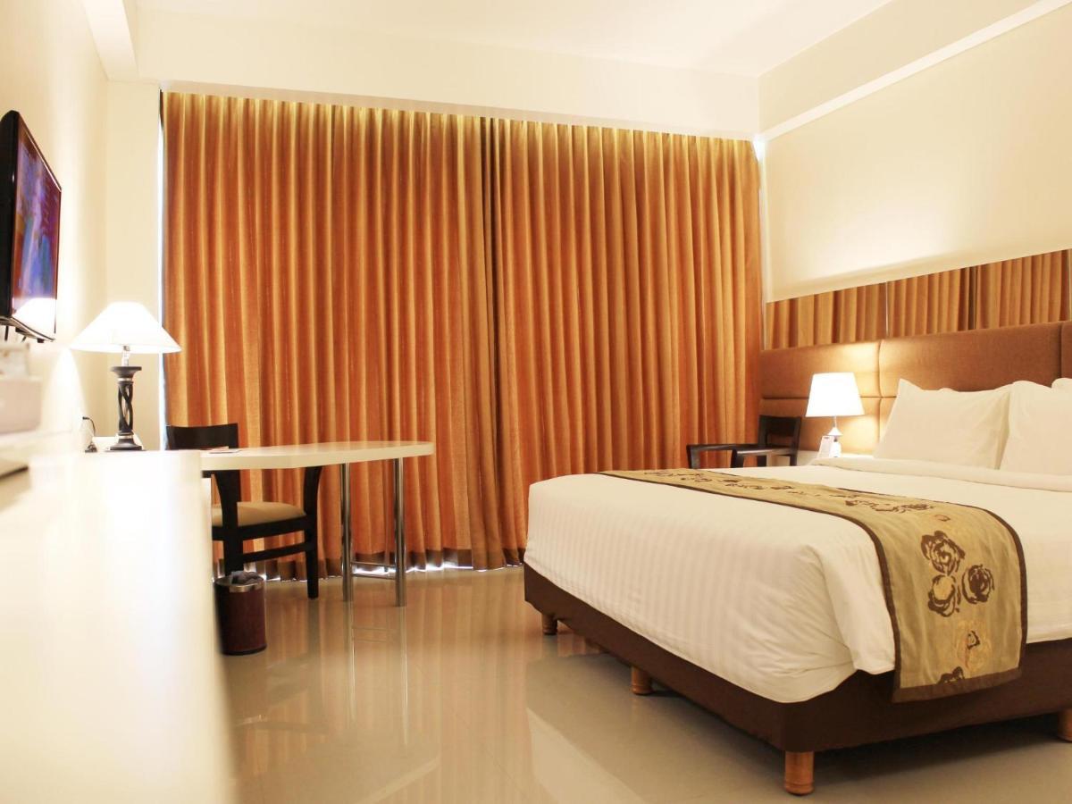 Golden Palace Hotel Lombok Mataram Eksteriør billede
